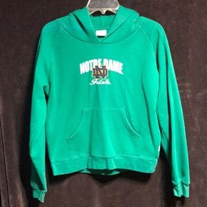 Notre Dame fighting Irish size small Jan sport